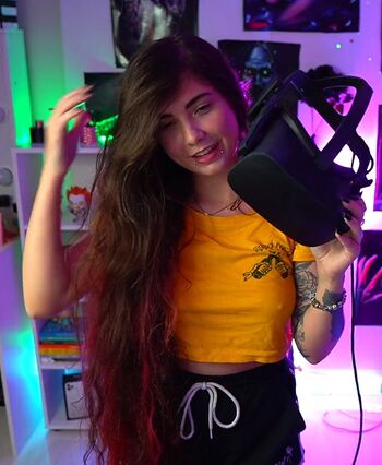 Nicole Diretora