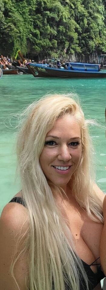 Nicolle A