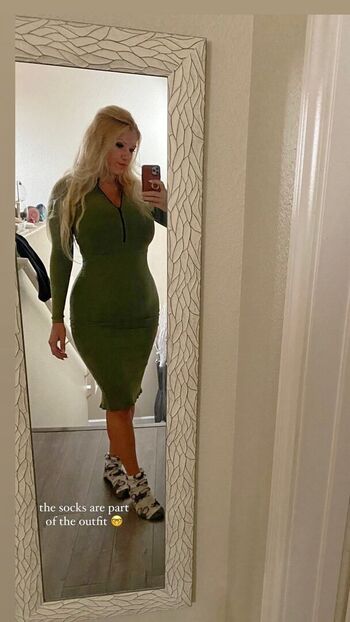 Nicolle A