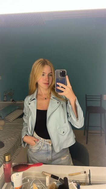 Nicolle Castro