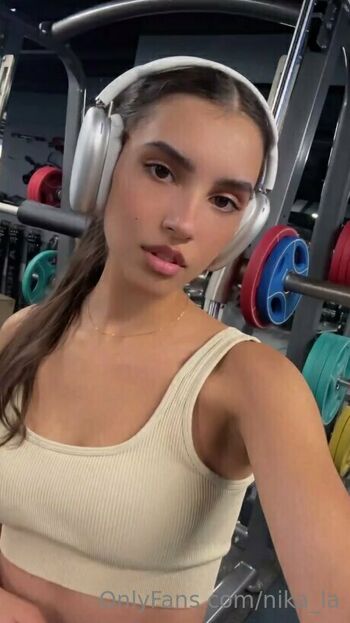 nika_la