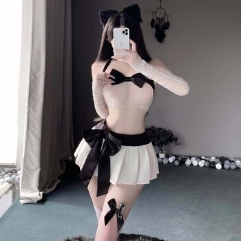 NikiMeow