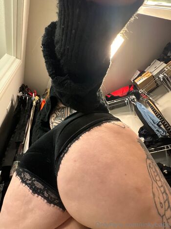Nikkiitatted