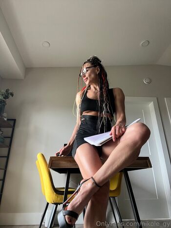 nikole_gy