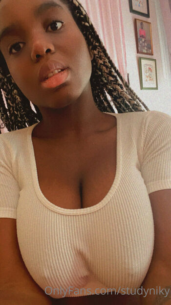 niky_nikole