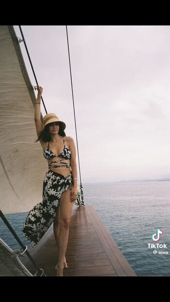 Nina Dobrev