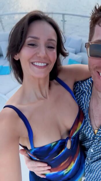 Nina Dobrev