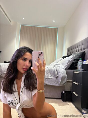 ninaxdiana