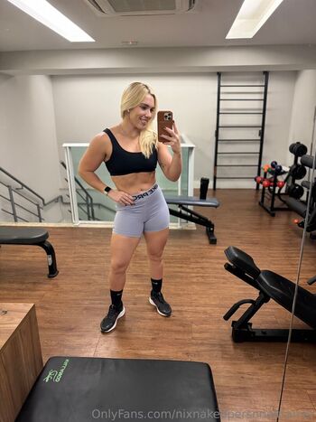 nixnakedpersonaltrainer