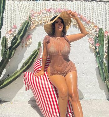 Noey Vanisa