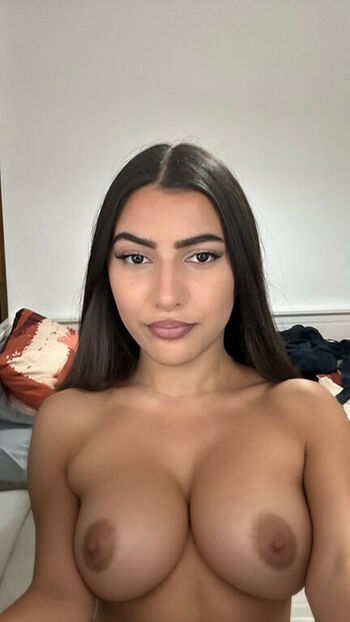 Nourhene Hocini