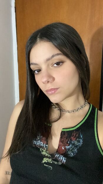 Novinhas Com Peitos Pequenos