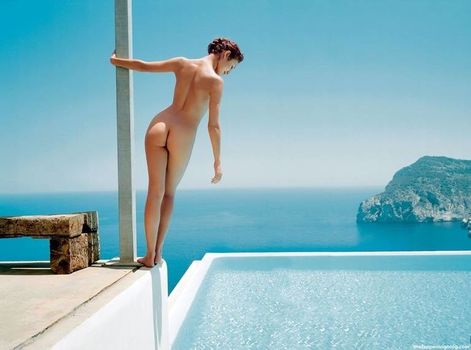Olga Kurylenko