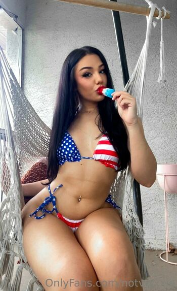 Olivia Marina