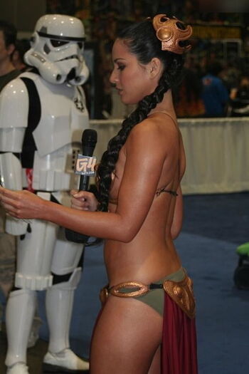 Olivia Munn