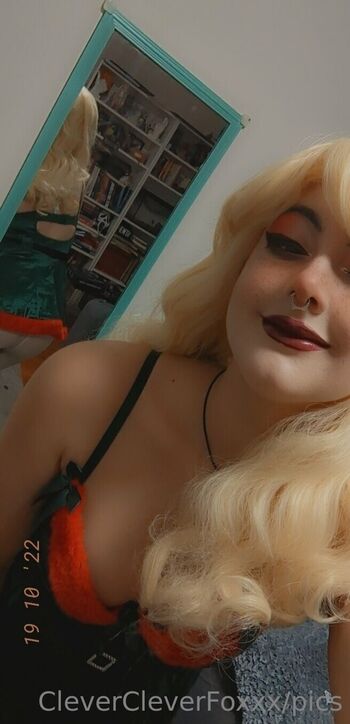 p3achyfoxxxfree