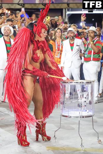 Paolla Oliveira
