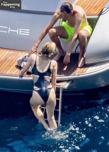 Paris Hilton