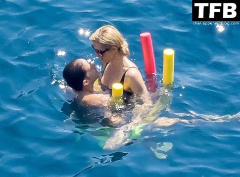 Paris Hilton