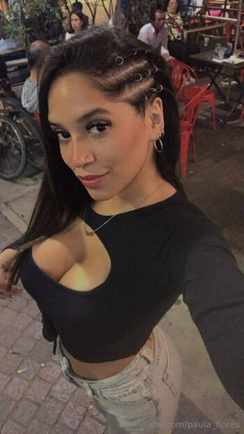 paula_flores