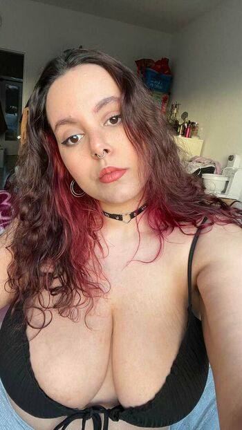 Peachyara