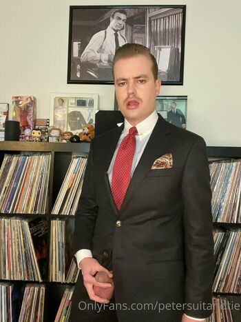 petersuitandtie