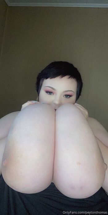 Peyton Thomas Bbw