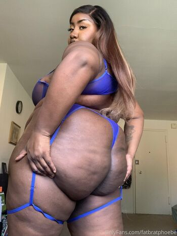 phat_ass_phoebe