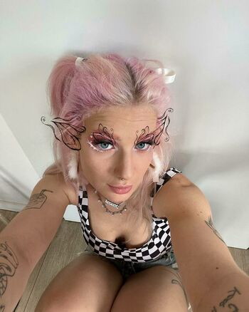 pinkarosalina