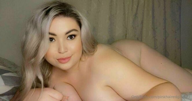 pinkhairedgirlfr33
