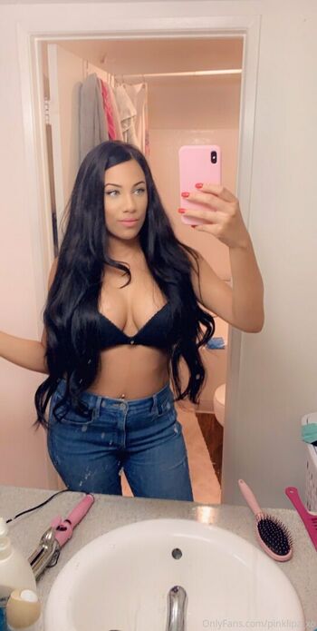 pinklipz_xo