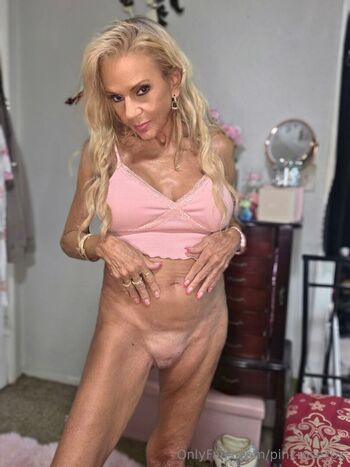 pinkrosexox
