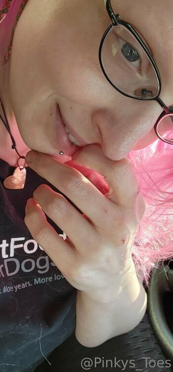 pinkys_toes
