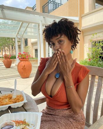 Plantbae