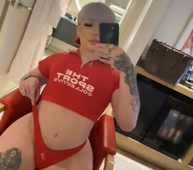 playboyzach