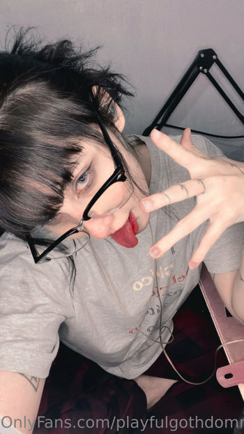 playfulgothdomme