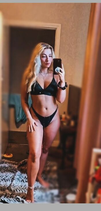 Poppy Alex