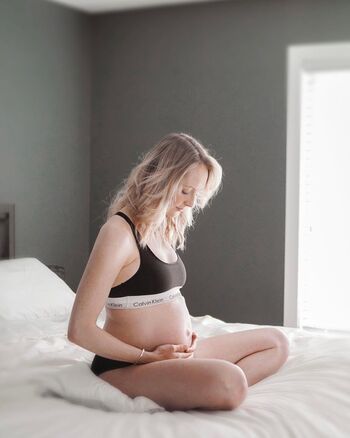 Pregnant Celebs