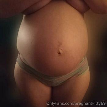 pregnantkitty69