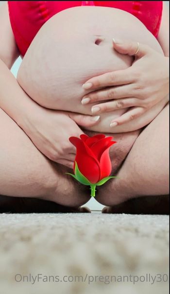 pregnantpolly30