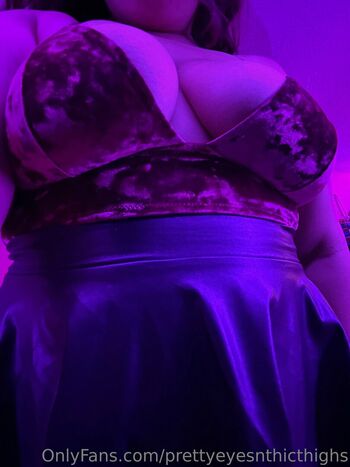 prettyeyesnthicthighs