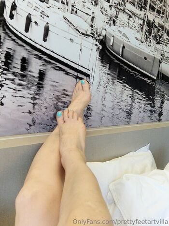 prettyfeetartvilla