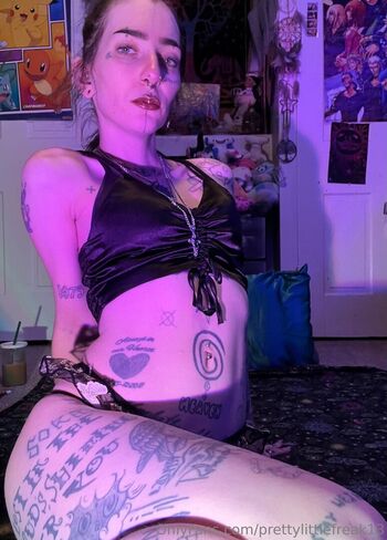 prettylittlefreak13