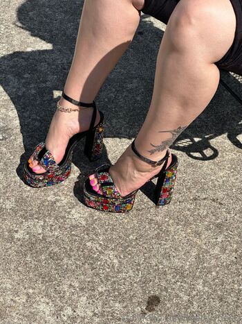 prettyyheelz