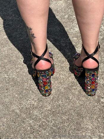 prettyyheelz