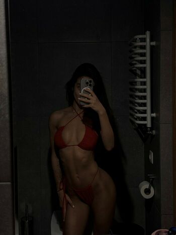 pretylittlething