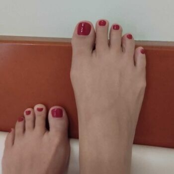 prii_feet