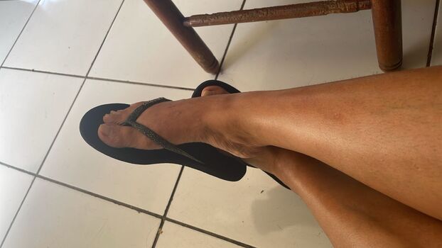 prii_feet