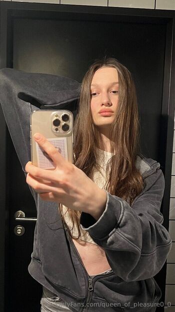 queen_of_pleasure0_0