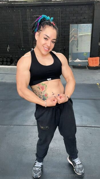 queenmuscleavery